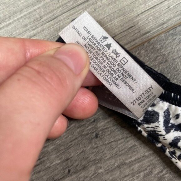 Victoria's Secret Animal Print Lined Demi Bra Size 32B - Picture 9 of 9